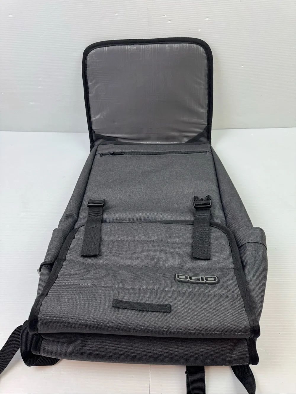 Microsoft Ogio Slalom Gray Laptop Tablet Backpack 17' Work Travel School Bag